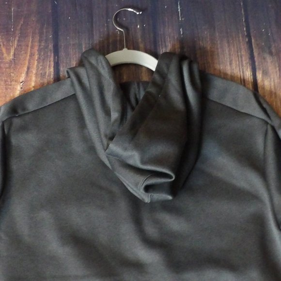 Gray Reebok Sweatshirt - Picture 8 of 9